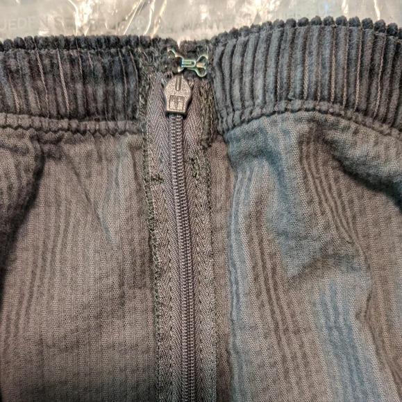 NWT Aerie corduroy gray Micro mini skirt size M medium - Picture 6 of 7